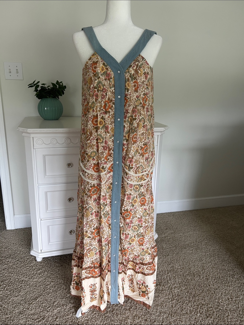 DAVI & DANI NWT Women’s Floral Maxi Dress with light denim accent trim